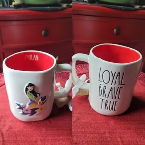 ♥️Rae Dunn Disney Princess Mug